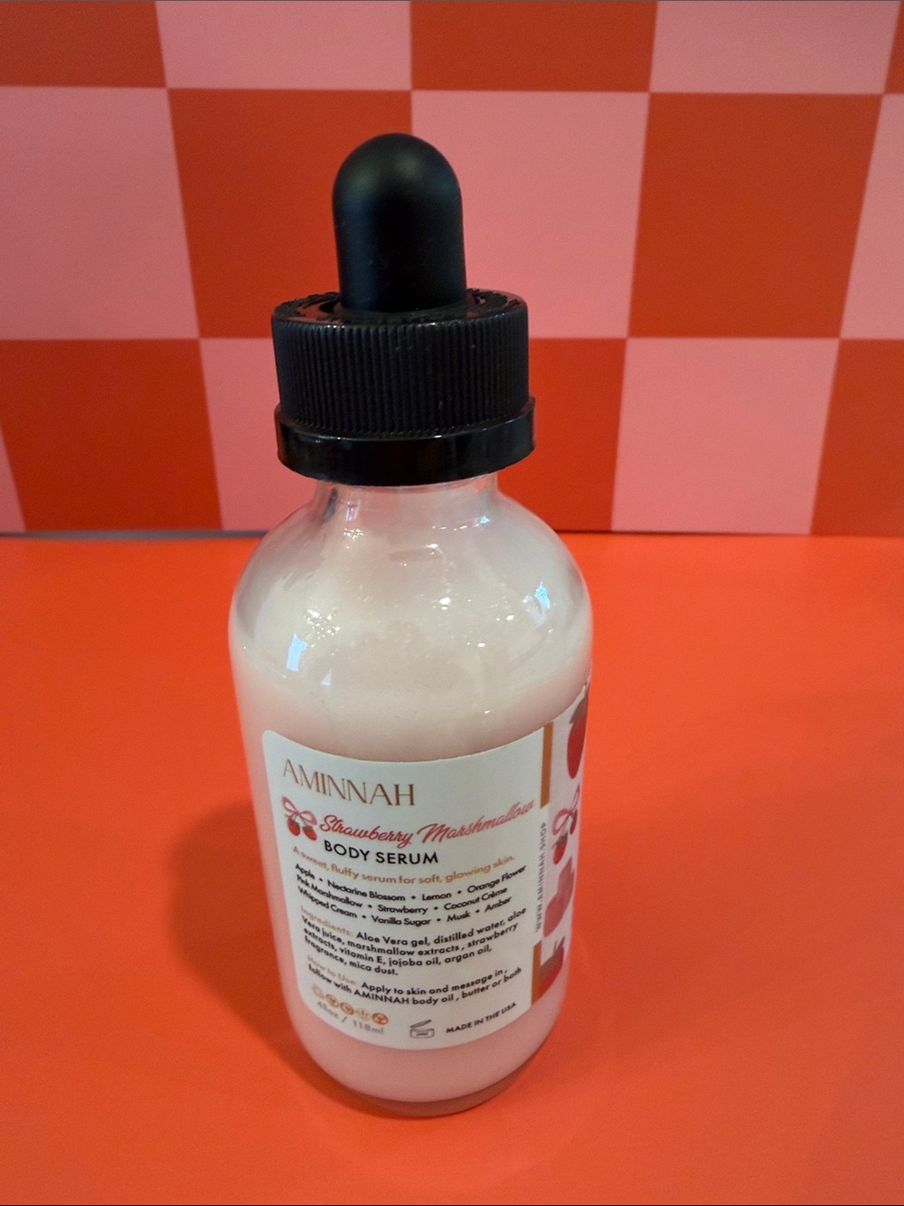 Aminnah Strawberry Marshmallow Body Serum - Pink